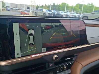 2026 Toyota Crown Signia XLE AWD (Natl)