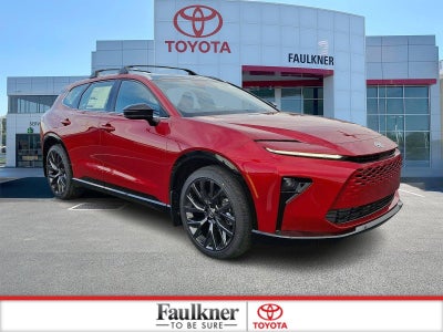 2025 Toyota Crown Signia XLE AWD (Natl)