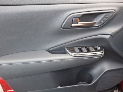 2025 Toyota Crown Signia XLE AWD (Natl)