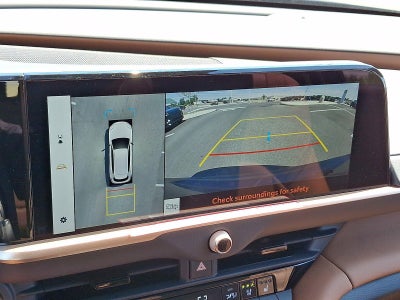 2026 Toyota Crown Signia Limited AWD (Natl)