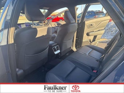 2025 Toyota Crown Signia XLE AWD (Natl)