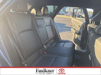 2025 Toyota Crown Signia XLE AWD (Natl)