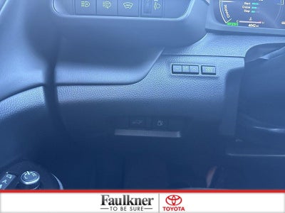 2025 Toyota Crown Signia XLE AWD (Natl)