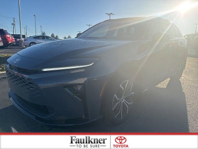 2025 Toyota Crown Signia XLE AWD (Natl)