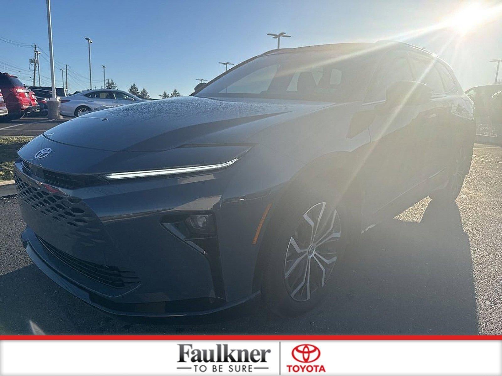 2025 Toyota Crown Signia XLE AWD (Natl)