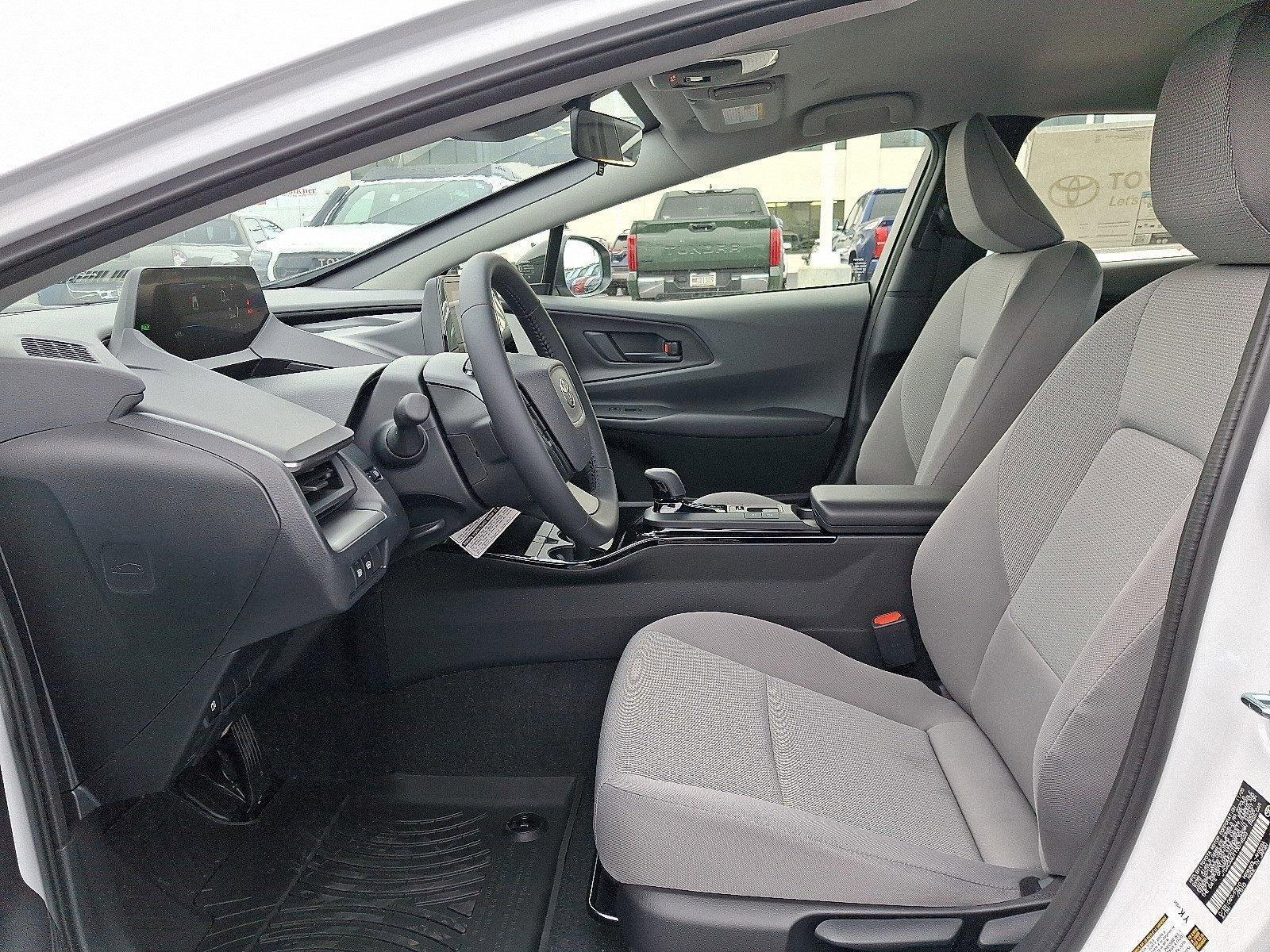 2026 Toyota Prius LE (Natl)