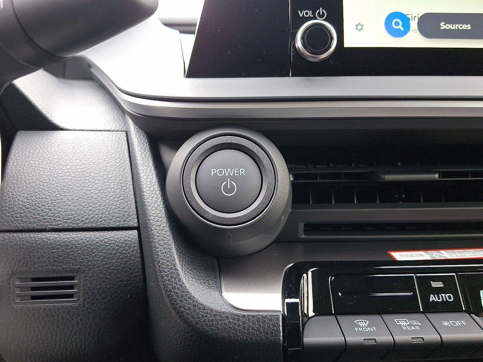 2026 Toyota Prius LE (Natl)