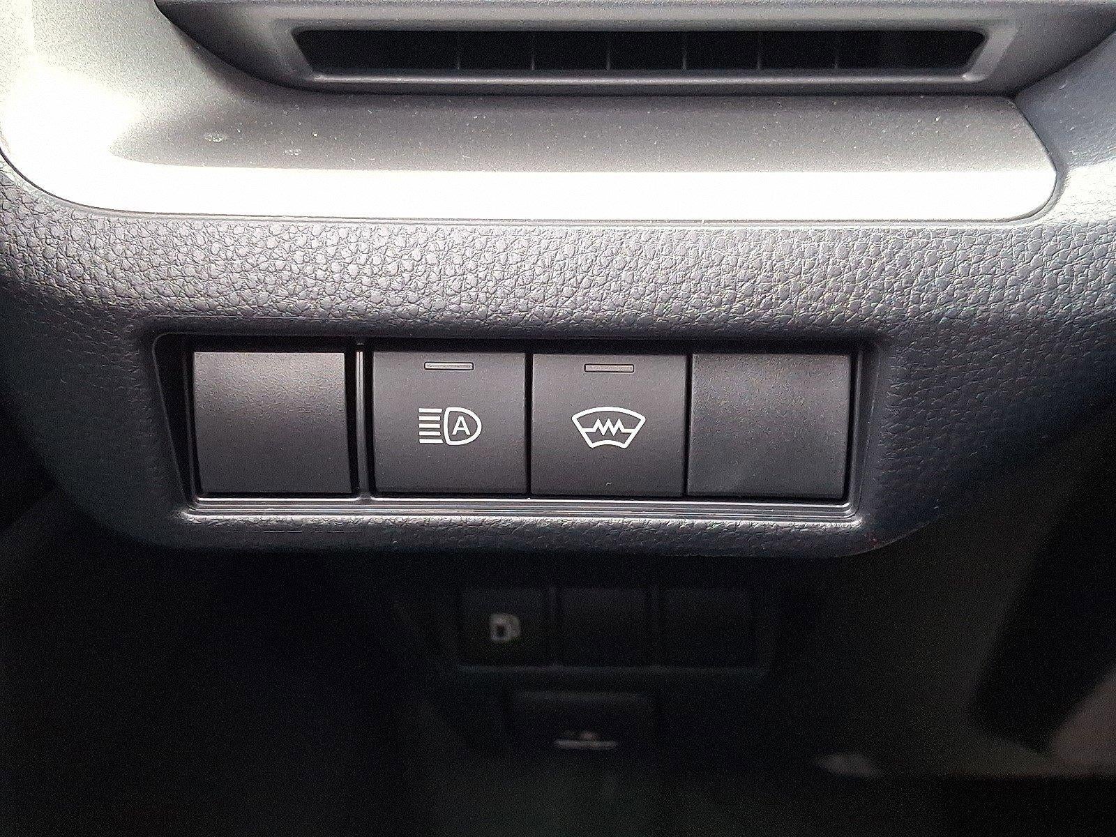 2026 Toyota Prius LE (Natl)