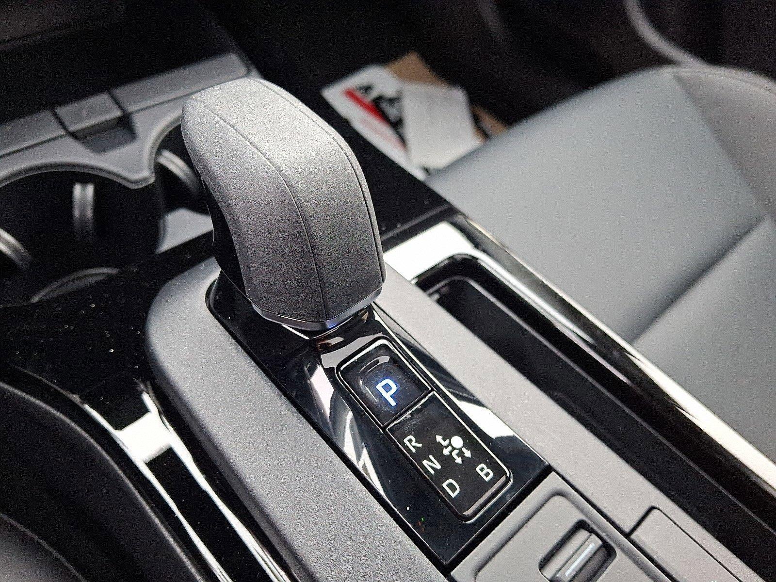 2026 Toyota Prius LE AWD (Natl)