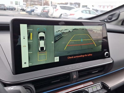 2026 Toyota Prius LE AWD (Natl)