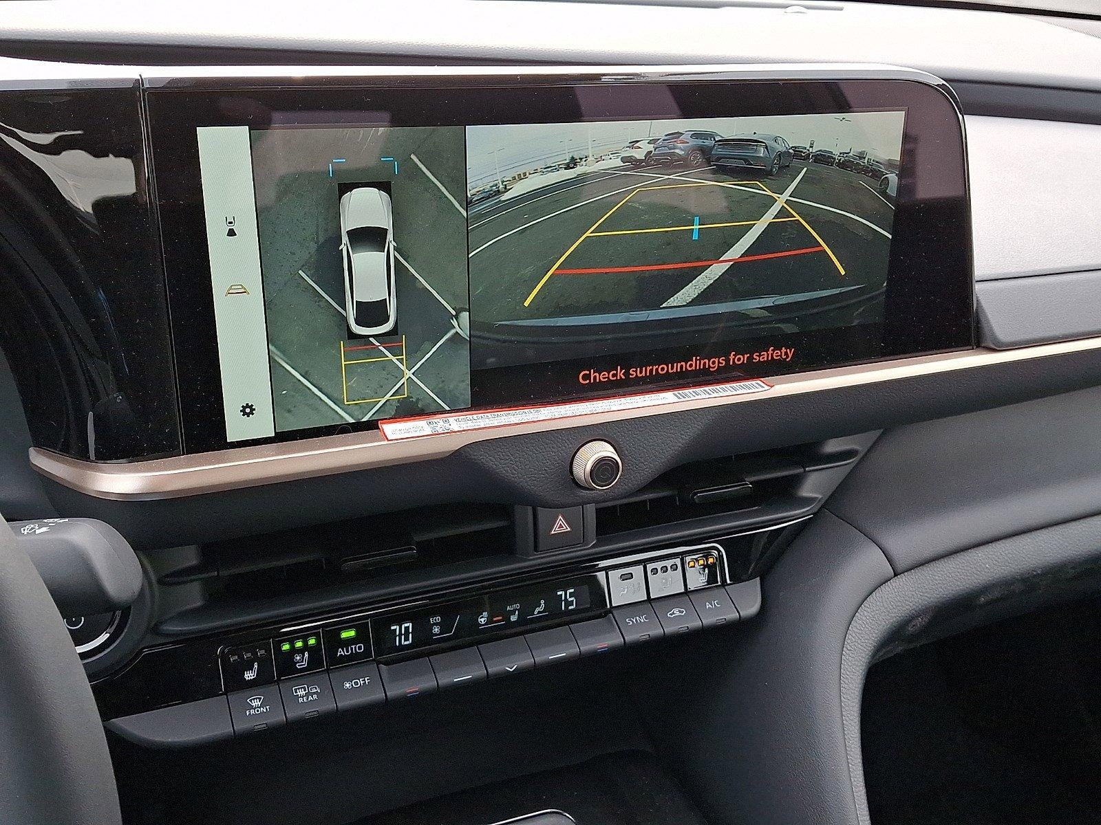 2026 Toyota Crown Platinum AWD (Natl)