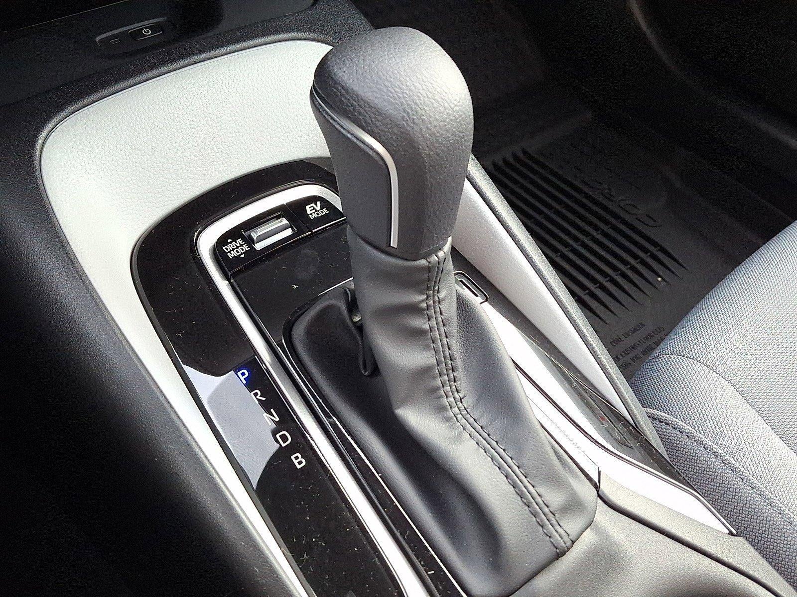 2026 Toyota Corolla Hybrid SE AWD (Natl)