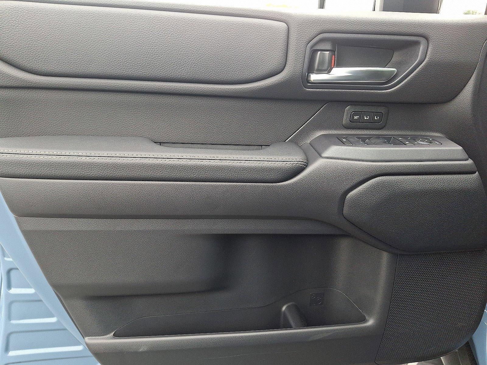 2025 Toyota Land Cruiser 4WD (GS)