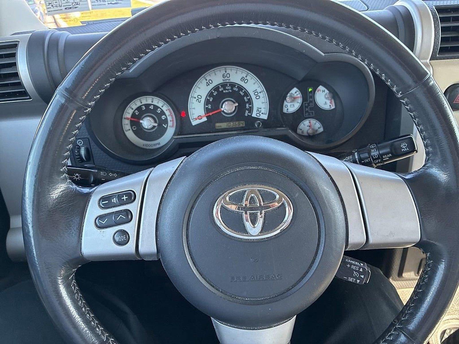 2010 Toyota FJ Cruiser 4WD 4dr Auto (Natl)