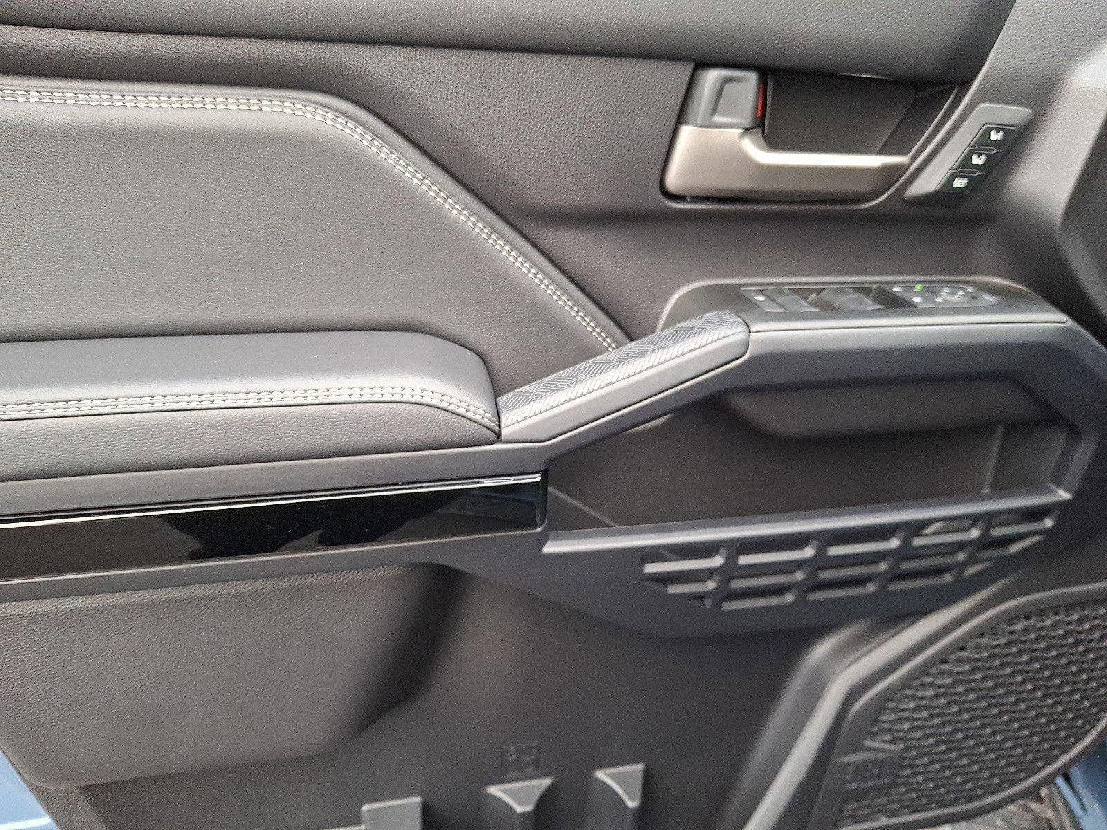 2025 Toyota 4Runner Hybrid Limited 4WD (Natl)