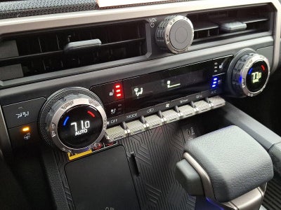 2025 Toyota 4Runner Hybrid Limited 4WD (Natl)