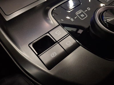 2026 Toyota C-HR XSE AWD (Natl)