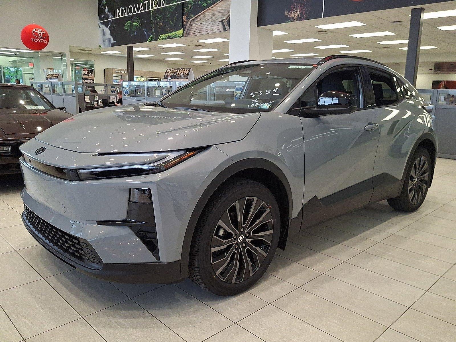 2026 Toyota C-HR XSE AWD (Natl)