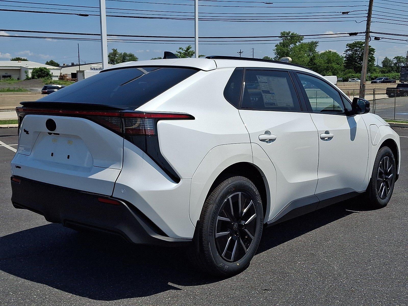2026 Toyota bZ XLE Plus FWD (Natl)