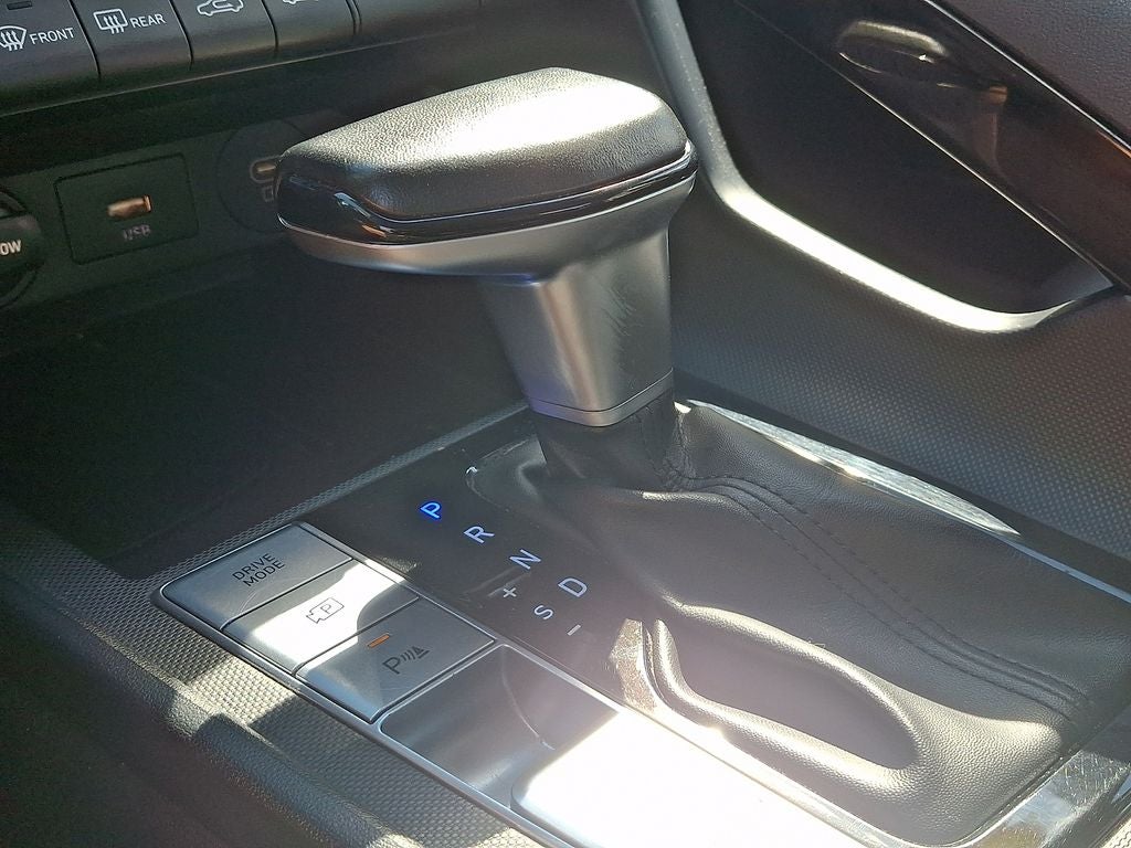 2024 Hyundai ELANTRA Limited IVT