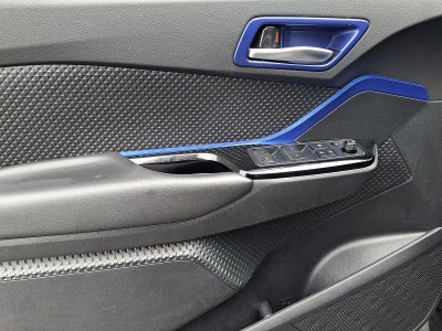 2021 Toyota C-HR XLE FWD (Natl)