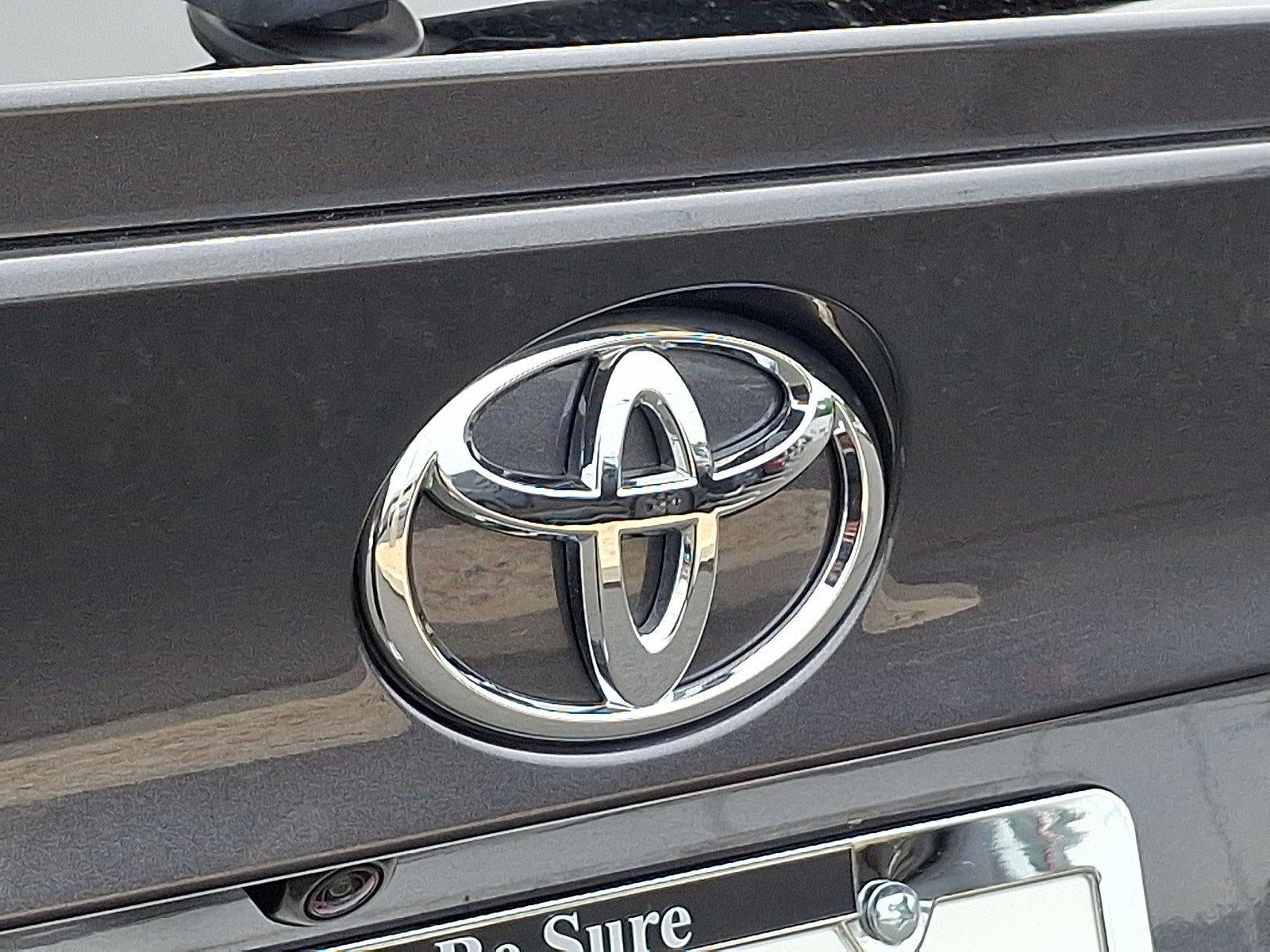 2021 Toyota C-HR XLE FWD (Natl)