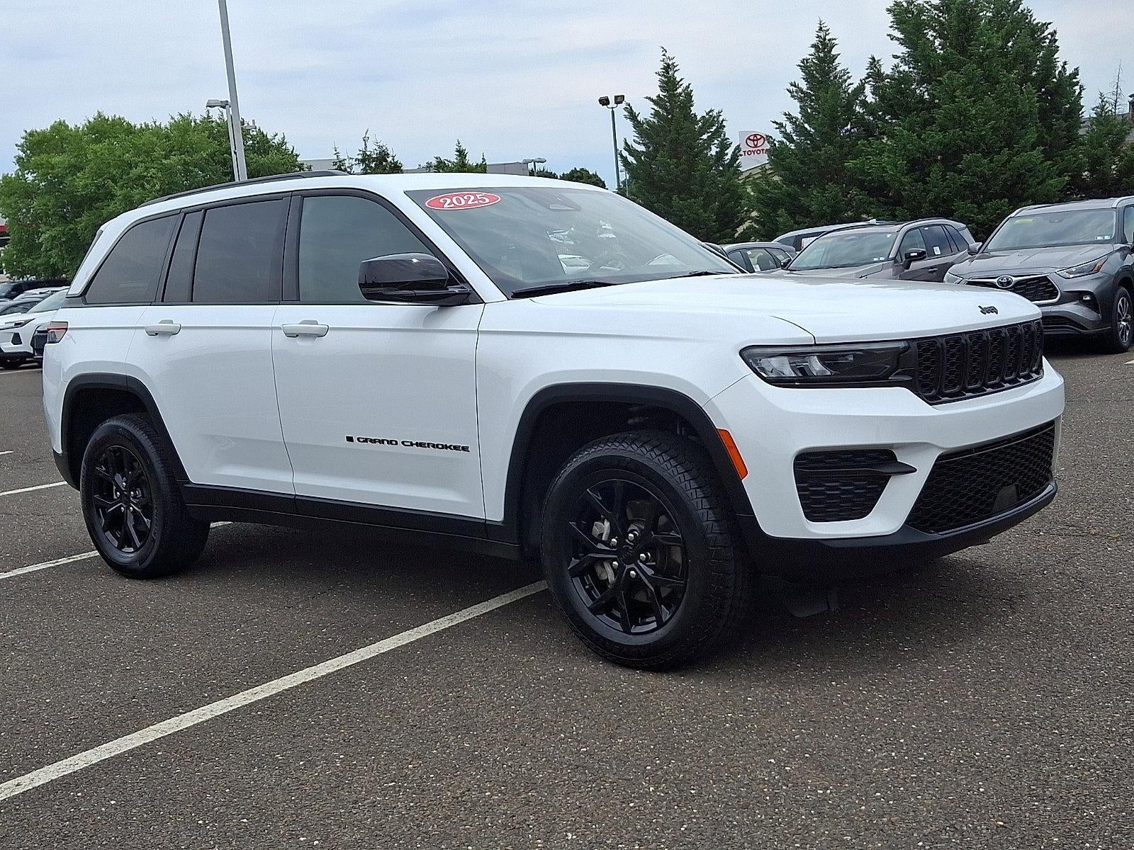 2025 Jeep Grand Cherokee Altitude 4x4