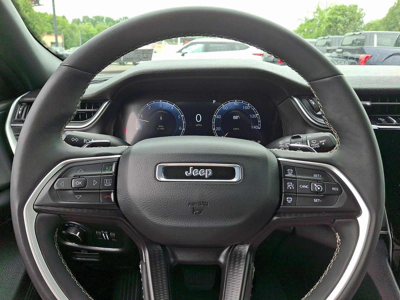 2025 Jeep Grand Cherokee Altitude 4x4