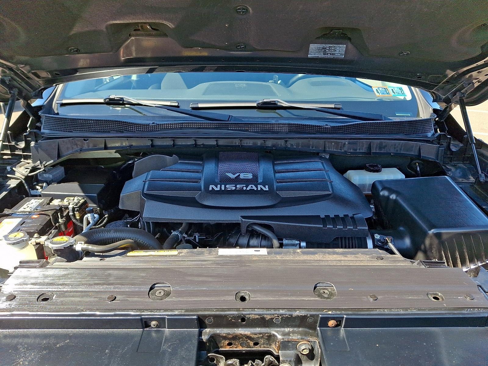 2019 Nissan Titan 4x4 Crew Cab SV