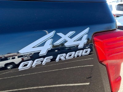 2019 Nissan Titan 4x4 Crew Cab SV