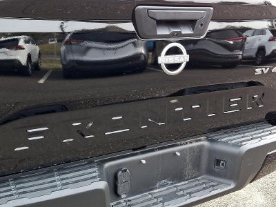 2024 Nissan Frontier Crew Cab 4x4 Long Bed SV