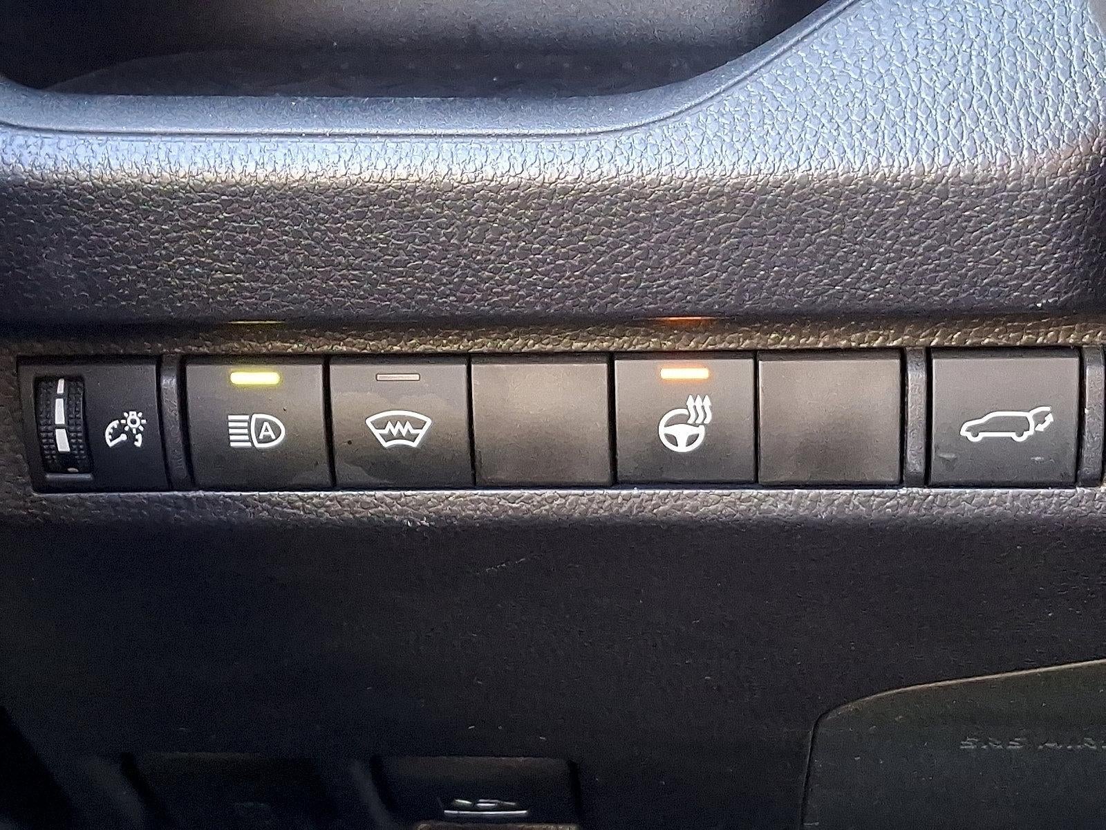 2025 Toyota RAV4 XLE Premium AWD (Natl)