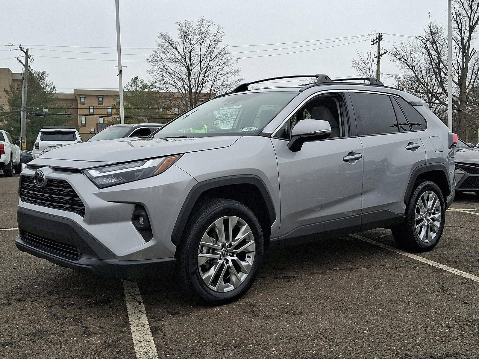 2025 Toyota RAV4 XLE Premium AWD (Natl)