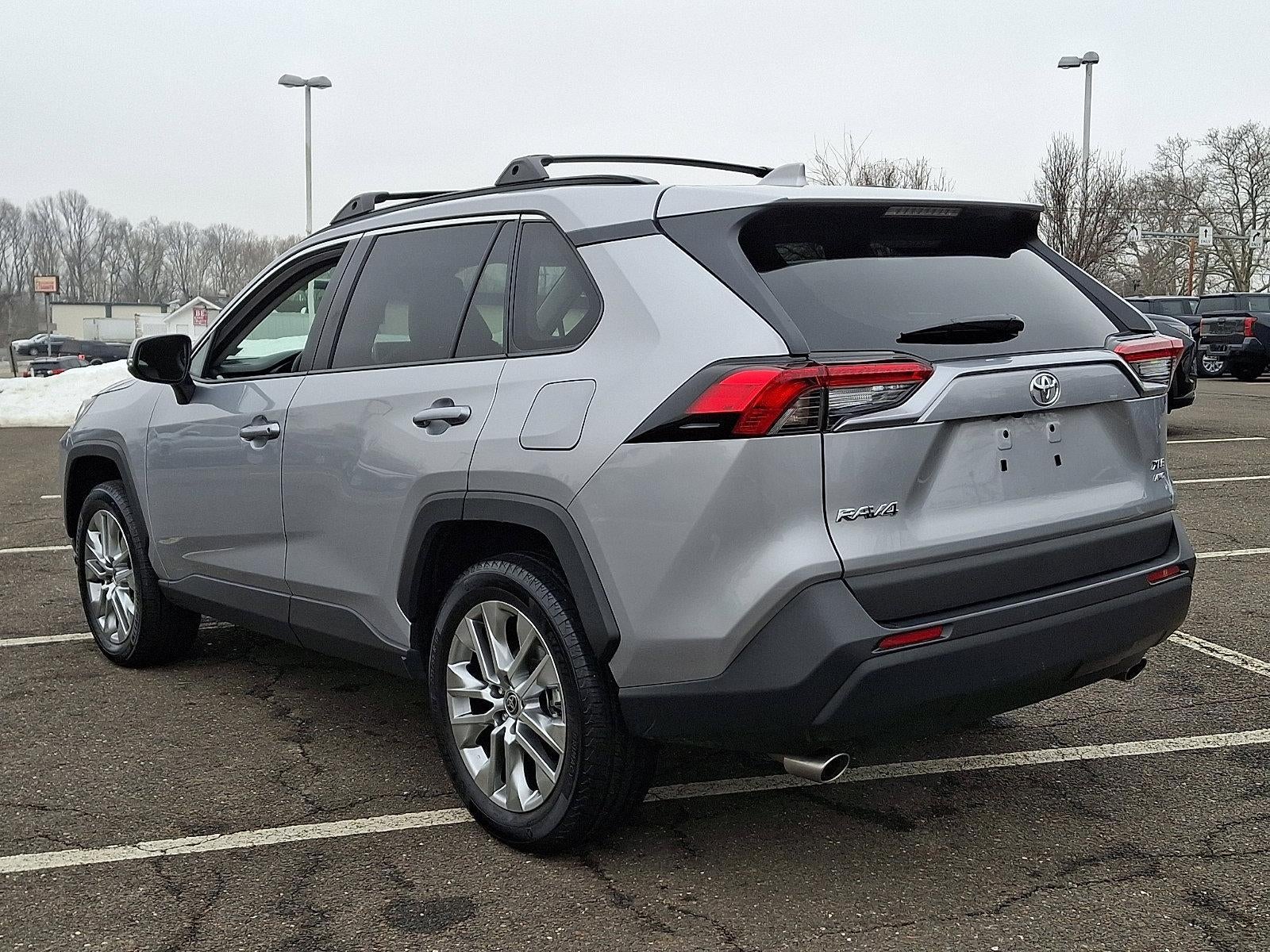 2025 Toyota RAV4 XLE Premium AWD (Natl)