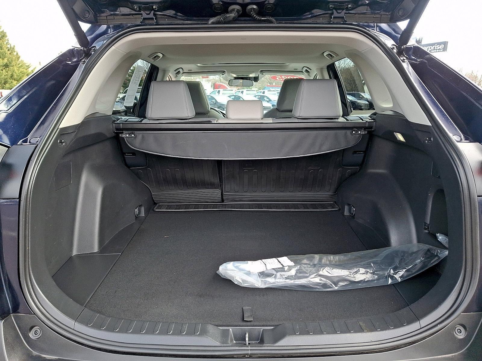 2025 Toyota RAV4 XLE Premium AWD (Natl)