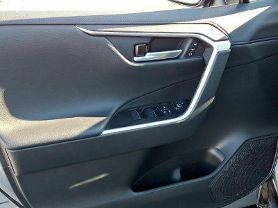 2024 Toyota RAV4 Hybrid XSE AWD (Natl)