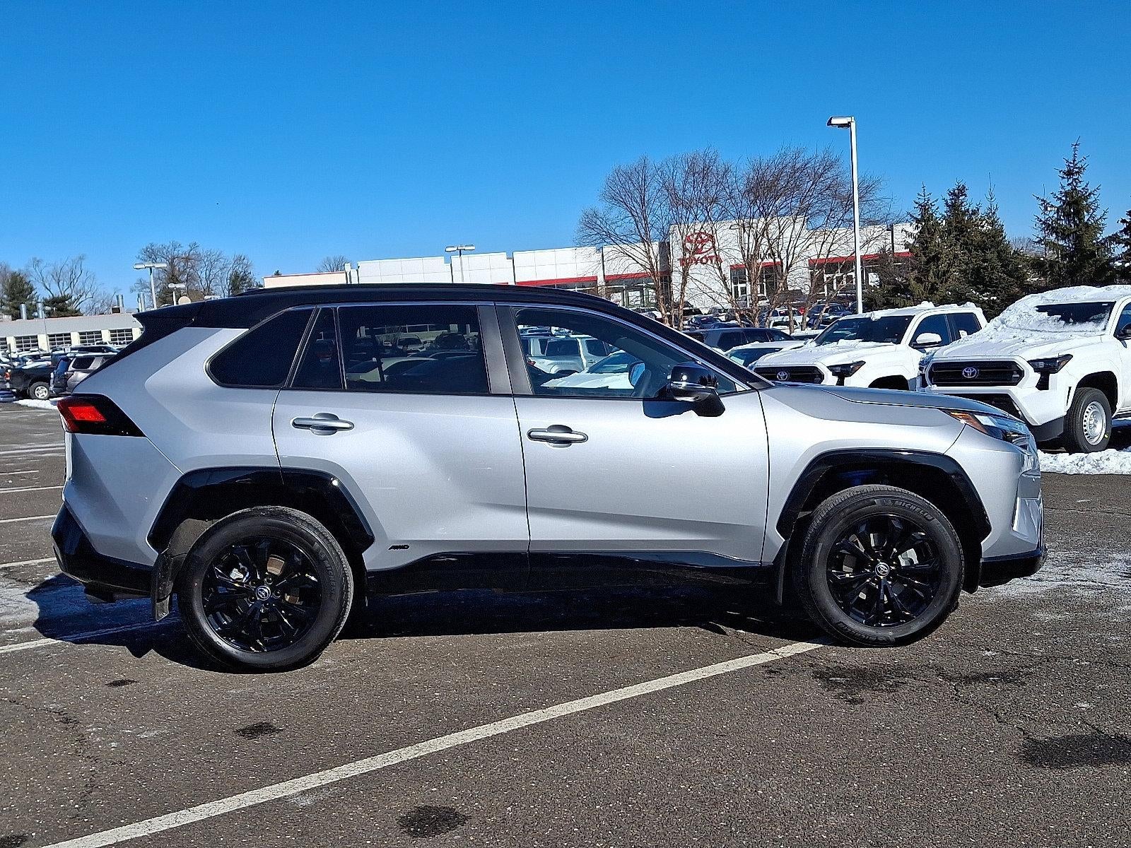 2024 Toyota RAV4 Hybrid XSE AWD (Natl)