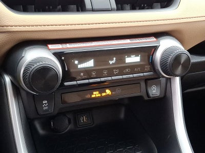 2025 Toyota RAV4 LE AWD (Natl)