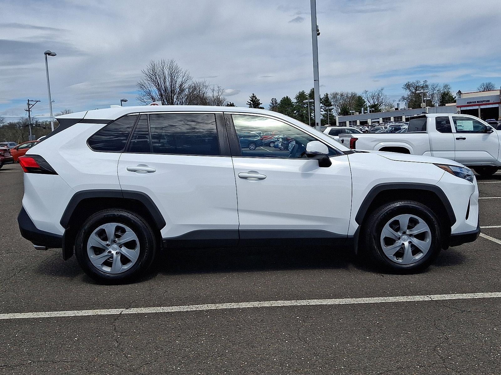 2023 Toyota RAV4 LE AWD (Natl)