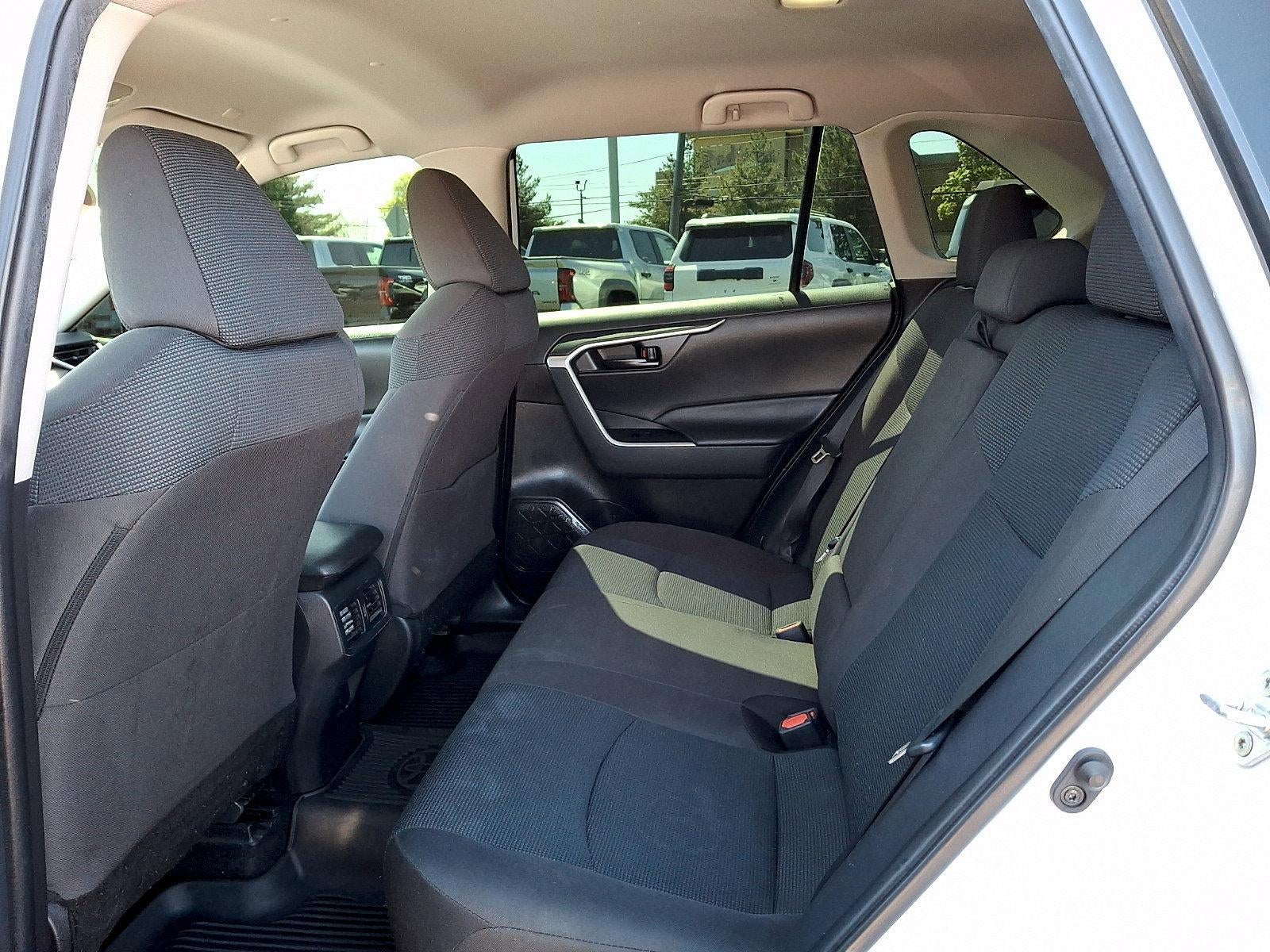 2023 Toyota RAV4 LE FWD (GS)