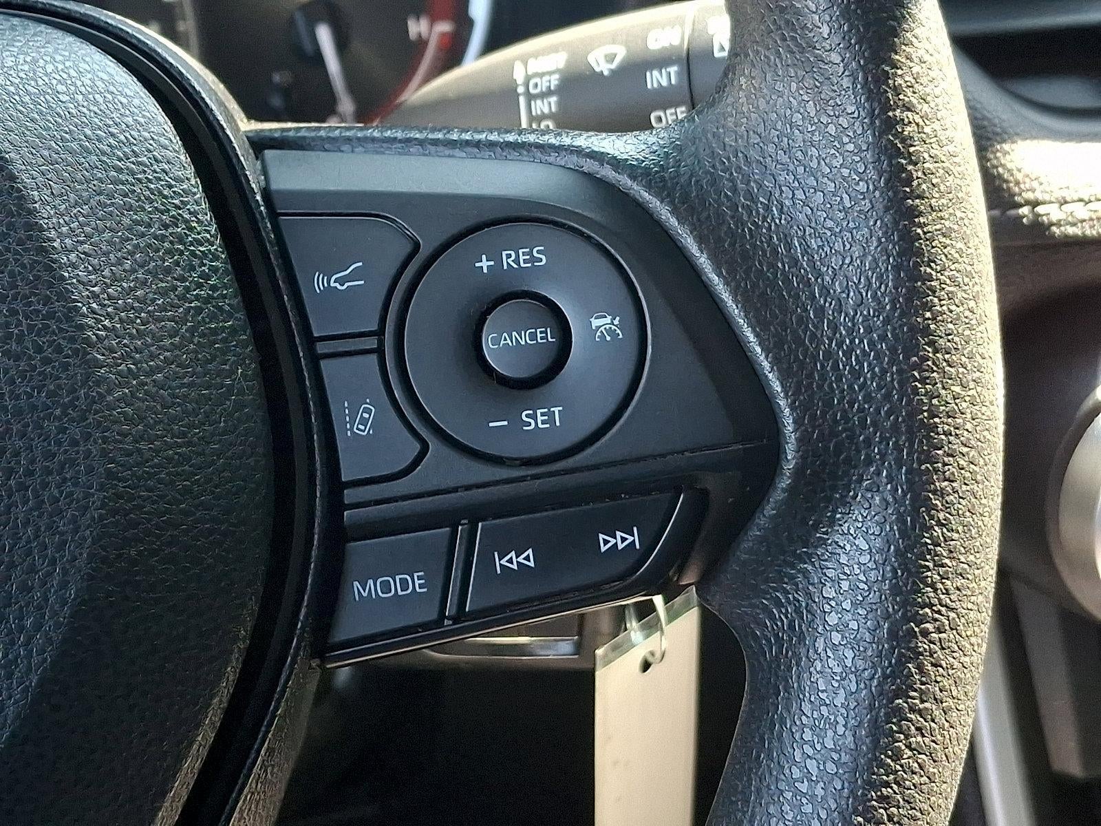 2023 Toyota RAV4 LE FWD (GS)