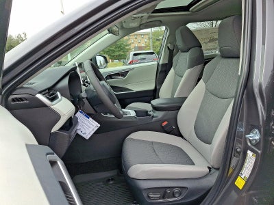 2025 Toyota RAV4 XLE AWD (Natl)