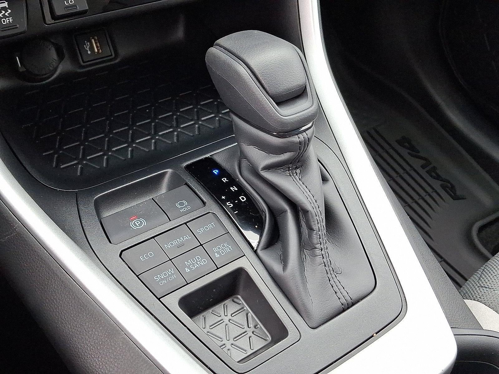 2025 Toyota RAV4 XLE AWD (Natl)