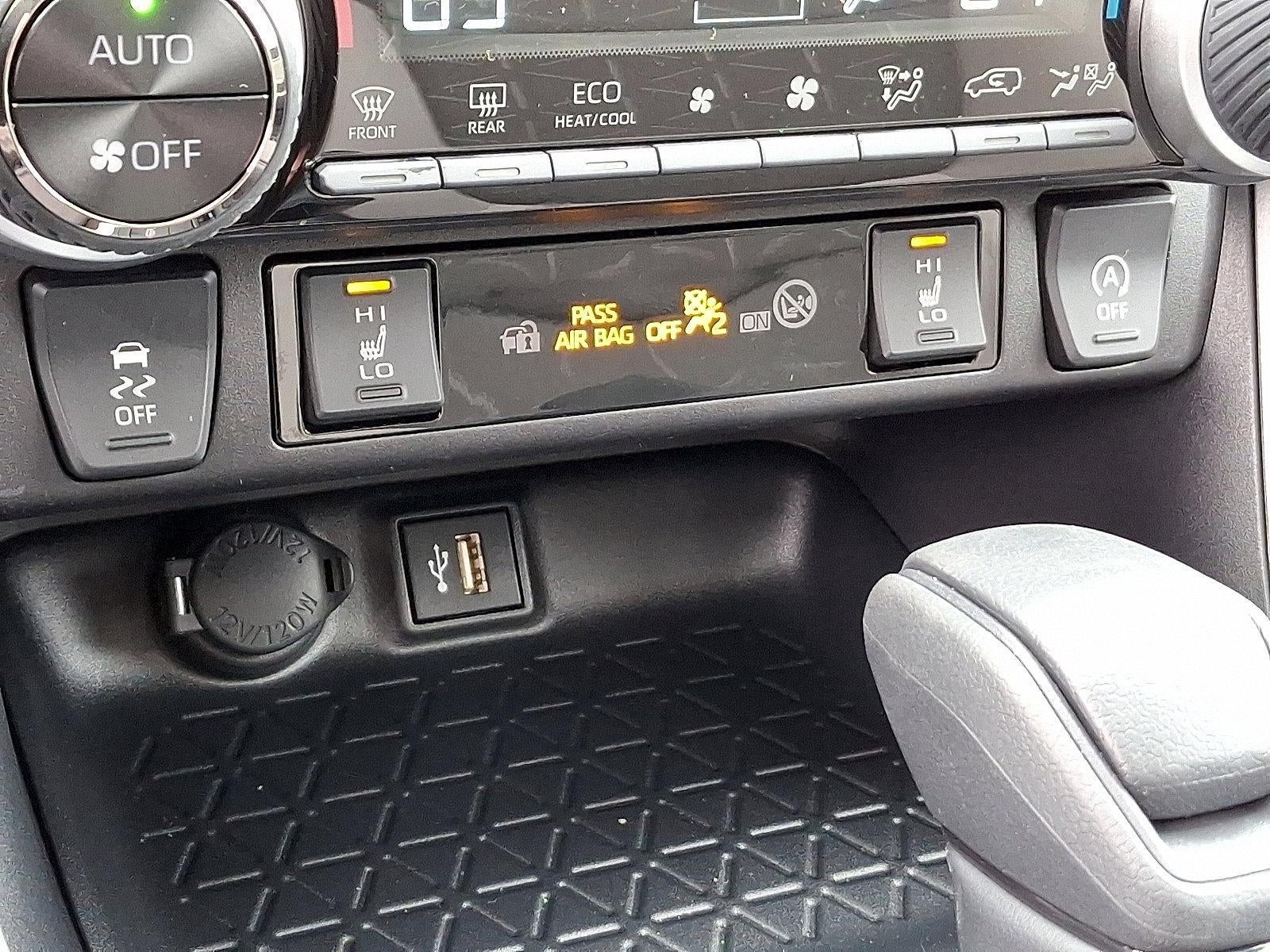 2025 Toyota RAV4 XLE AWD (Natl)