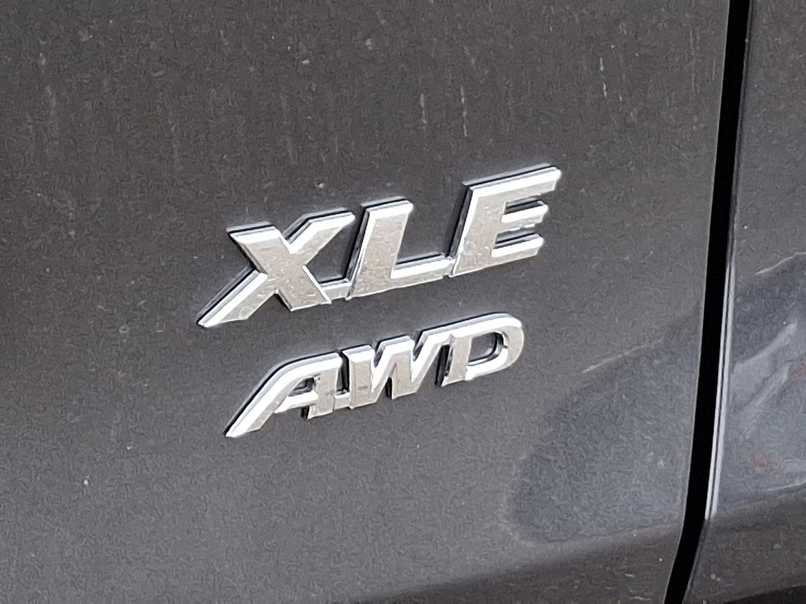 2025 Toyota RAV4 XLE AWD (Natl)