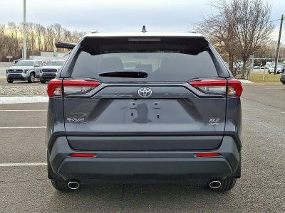 2025 Toyota RAV4 XLE AWD (Natl)