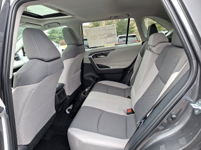 2025 Toyota RAV4 XLE AWD (Natl)