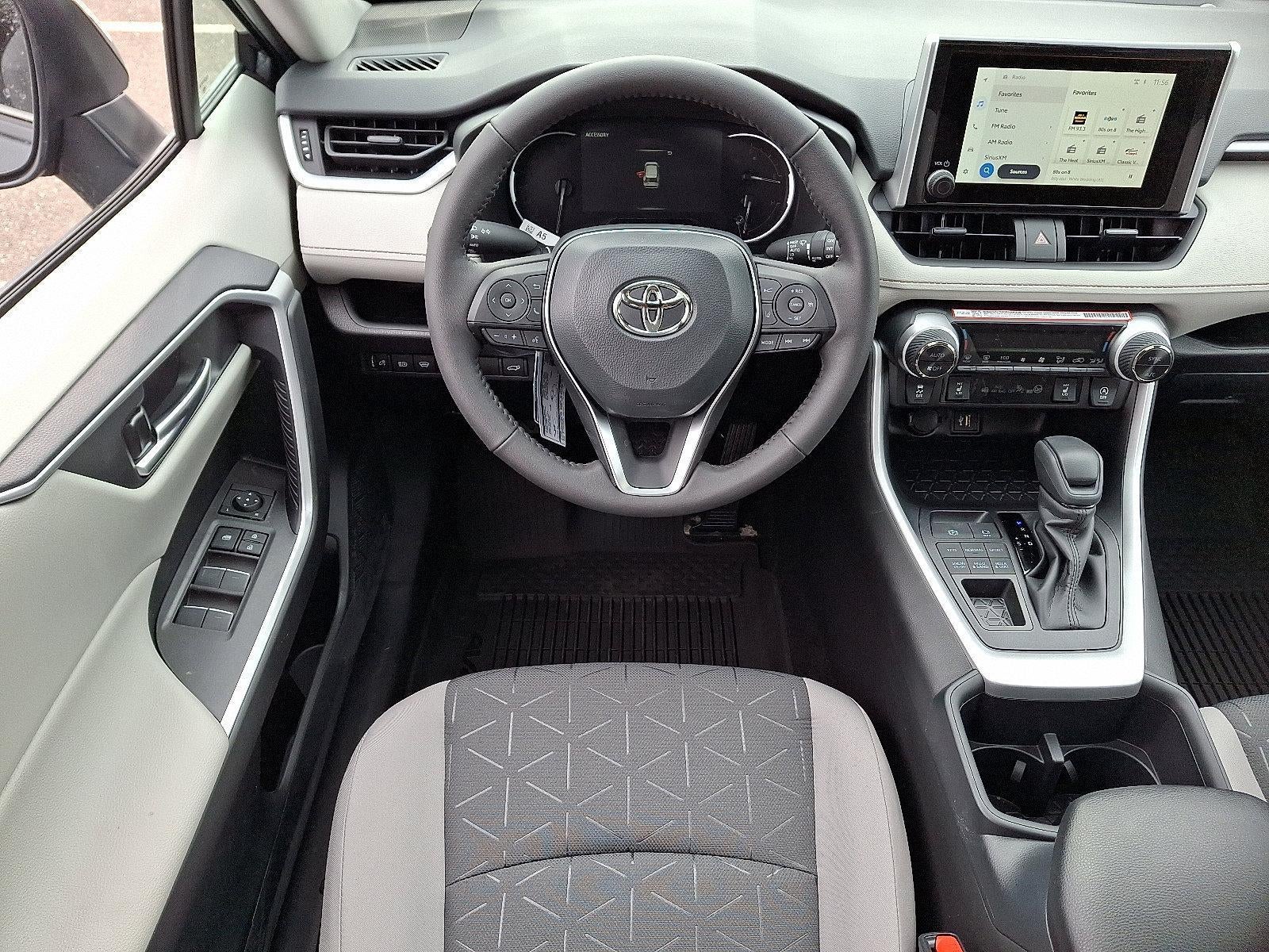 2025 Toyota RAV4 XLE AWD (Natl)