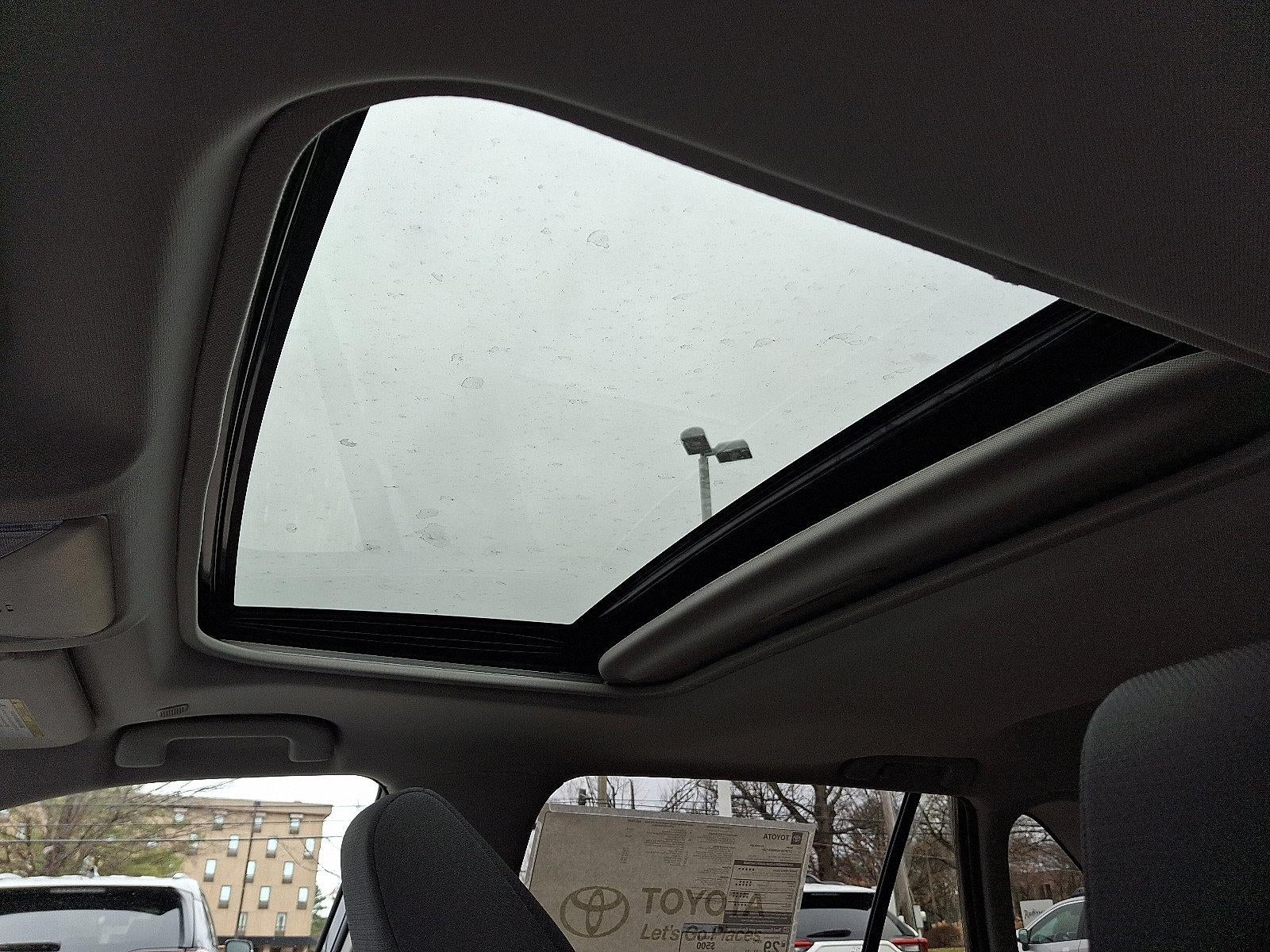 2025 Toyota RAV4 XLE AWD (Natl)