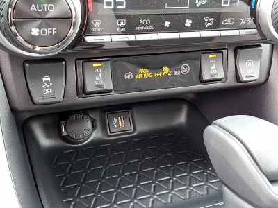 2025 Toyota RAV4 XLE AWD (Natl)